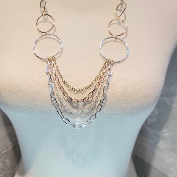 MULTI Tone Chain and Linked Circle Necklace - Picture 3 of 9